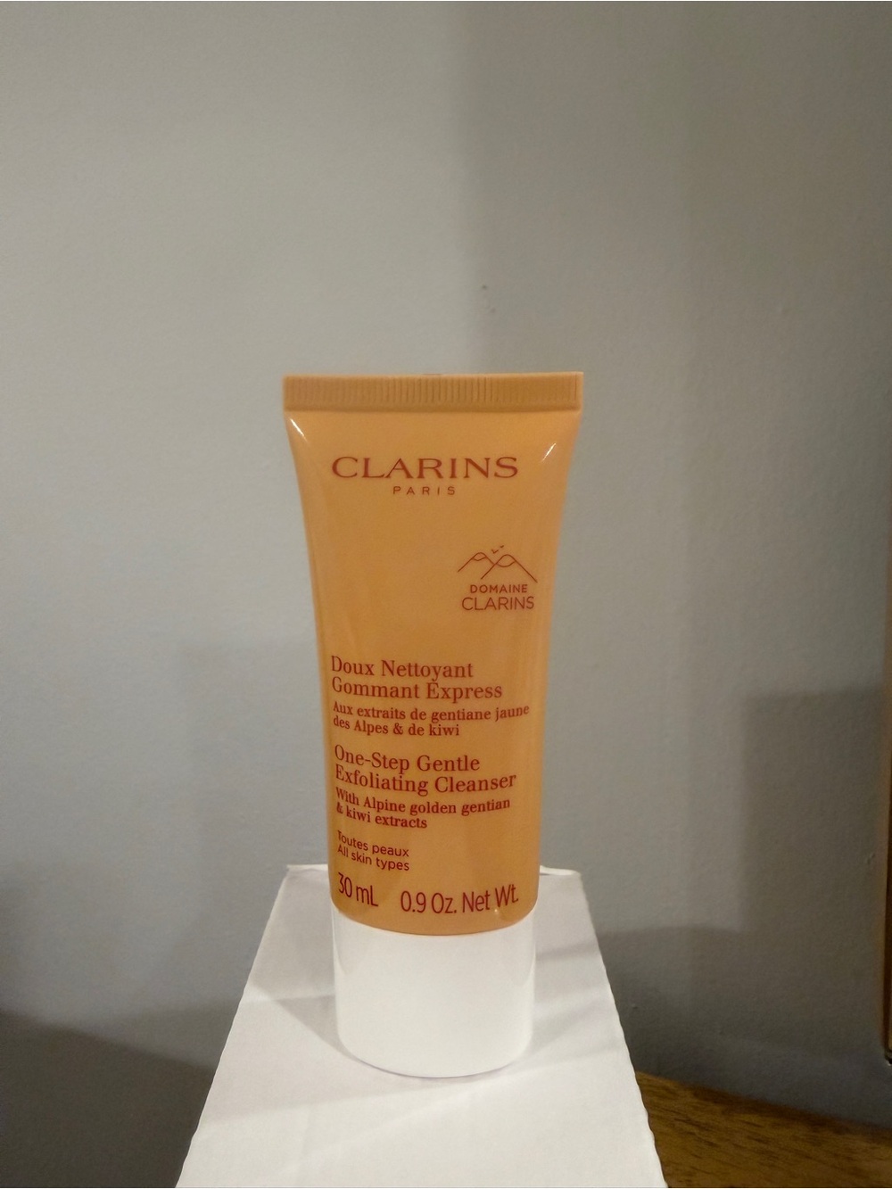 Clarins One-Step Gentle Exfoliating Cleanser